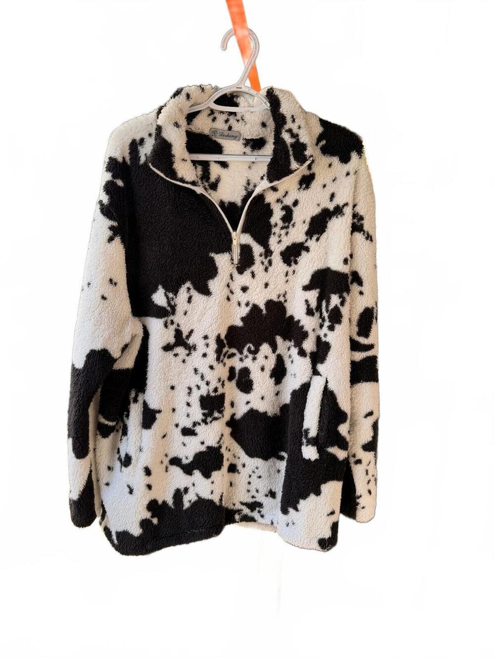Women's Black and White Cow Print Fleece Pullover Sweater Size XL